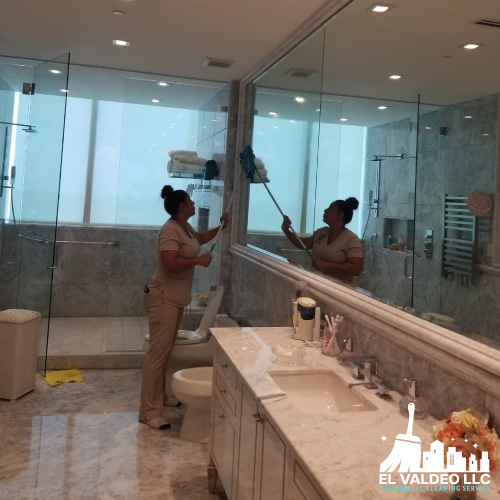 servicio-de-limpieza-de-cristales-ventanas-y-vidrios-en-miami-beach-coral-gables-aventura-brickell-15