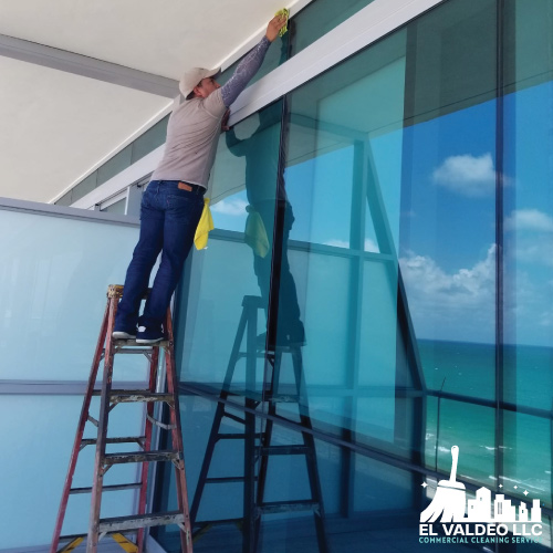 servicio-de-limpieza-de-cristales-ventanas-y-vidrios-en-miami-beach-coral-gables-aventura-brickell-8